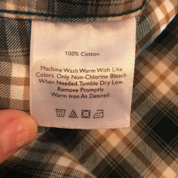 3/$20 Men’s Eddie Bauer Green/ Tan/White Relaxed Fit Plaid Button Down Top - Picture 4 of 4